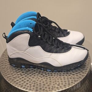 Nike Air Jordan 10 Retro sneakers in the "Powder Blue